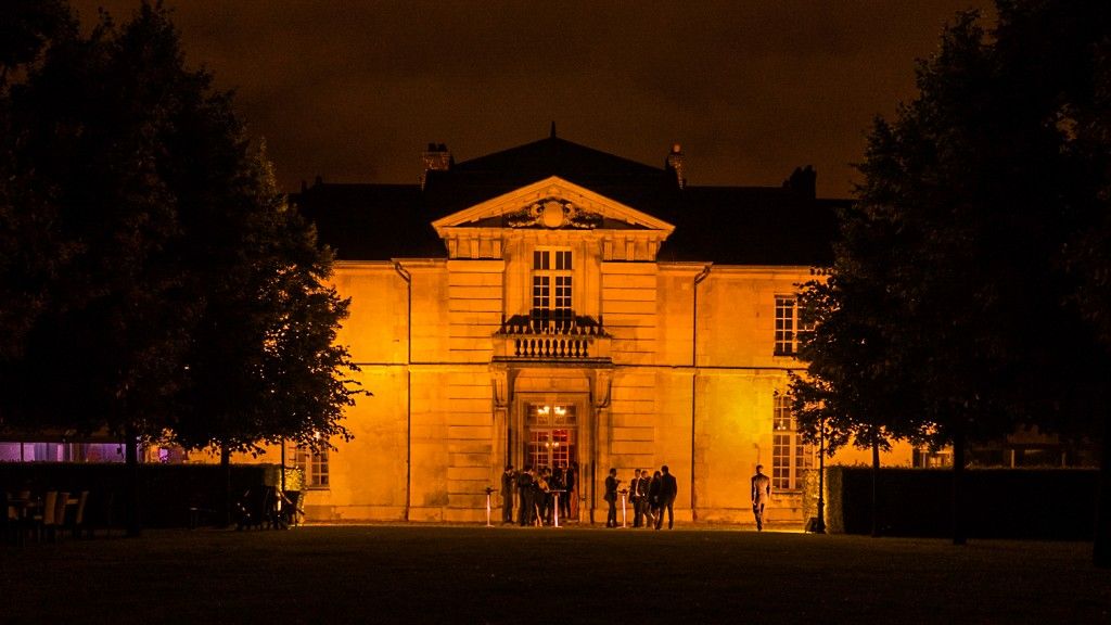 Eclairage de la façade de l'École Militaire