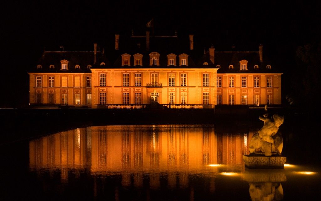 Chateau de Breteuil Eclairage de la façade