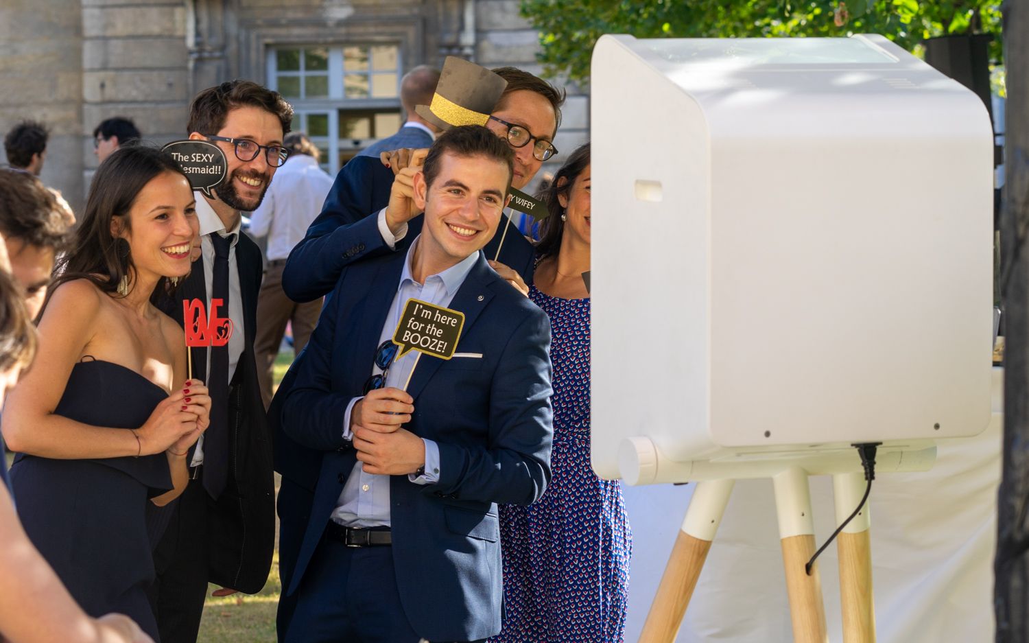 Photobooth pour un mariage à l’Ecole Militaire Dj mariage à l’École Militaire