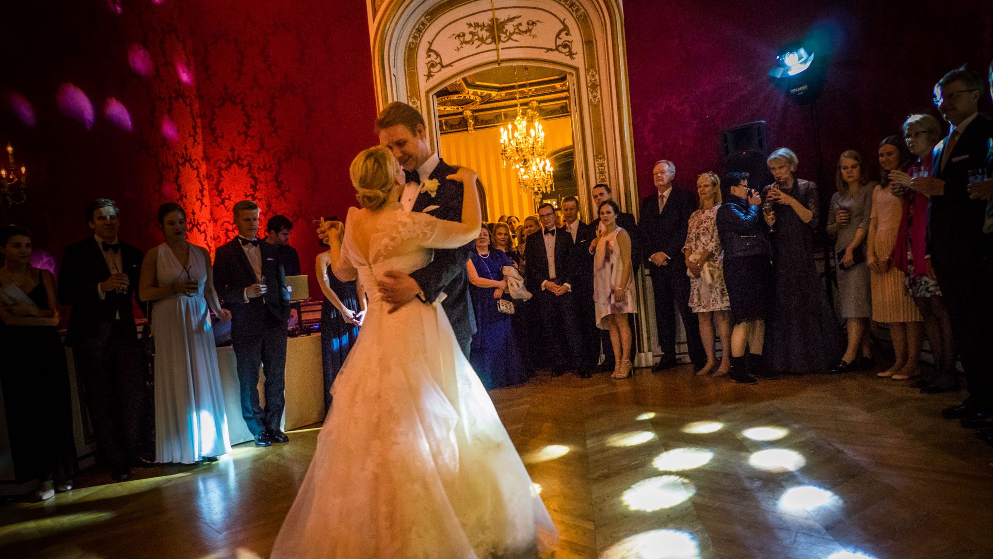 Première dans de mariage aux Salons France-Amériques