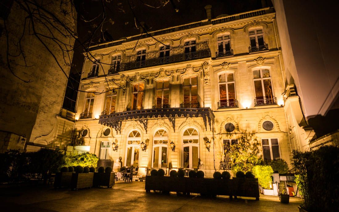 eclairage-salons-france-ameriques Façade éclairée aux Salons France-Amériques